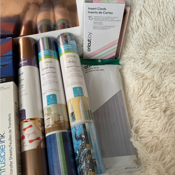Cricut Materials - Picture 3 of 4